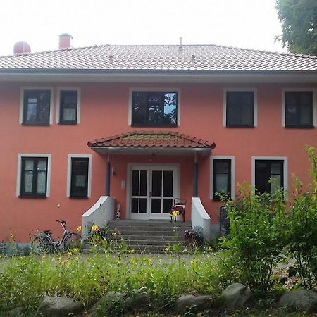 Fewo 1 Waren Mueritz - Haus Buchen Am Tiefwarensee - 1 Zi Luaran gambar